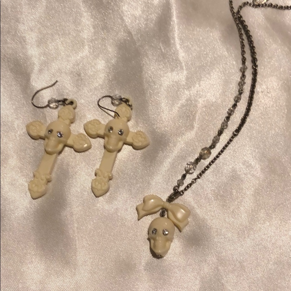 Tarina Tarantino skull earrings and necklace